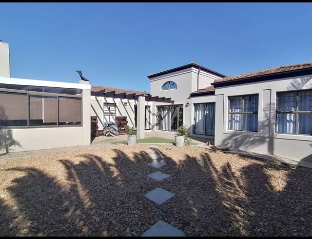 4 BEDROOM FREEHOLD SOLD IN PARKLANDS